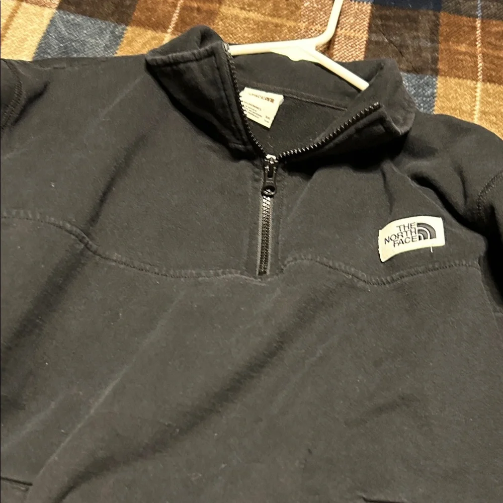 The North Face Men's Dark Jacket - Picture 10 of 10